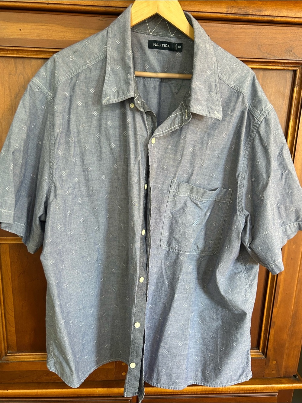 Nautica Short-Sleeve Button-Down Shirt - Light Blue Chambray. Size 3XLT